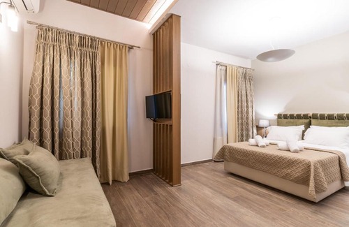 Dio-Olympos Hotel | LYDIA suites and rooms