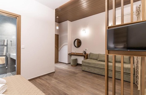 Dio-Olympos Hotel | LYDIA suites and rooms