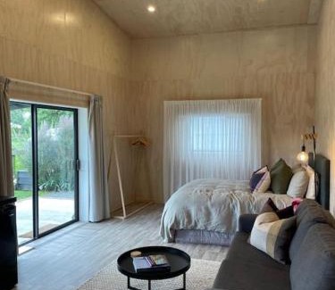 Newstead Casa | LyeInn - Newstead Country Retreat