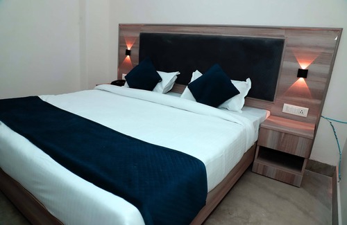 Noida Complejo | Lyf Corporate Suites - Noida Sector 19