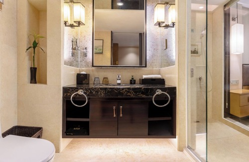 Chengdu City Centre Hotel | Lyhn International Hotel Chengdu