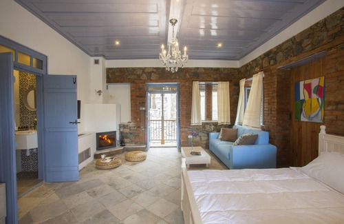 Askas Casa | Lyhnos