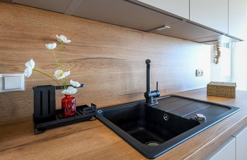 Marienleuchte Apartamento | Lykke vacation apartment - pure sea view. Sauna. Family-friendly.