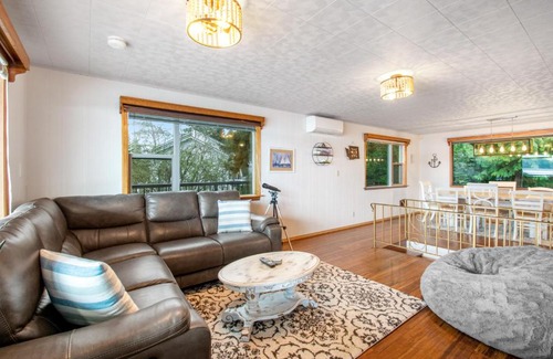 Anderson Island Casa | Lyle Point Inn