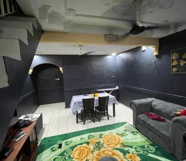Pasir Gudang Casa | Lylinz Dy cermai homestay