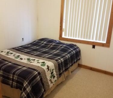 Houghton Lake Casa | Lyman's Lagoon Hideaway