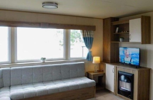 Weymouth Cabina | Lynch Lane Lodge - Relax in Weymouth