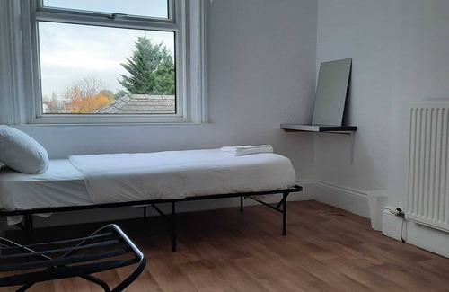Gloucester Casa | Lynden and Cypress House