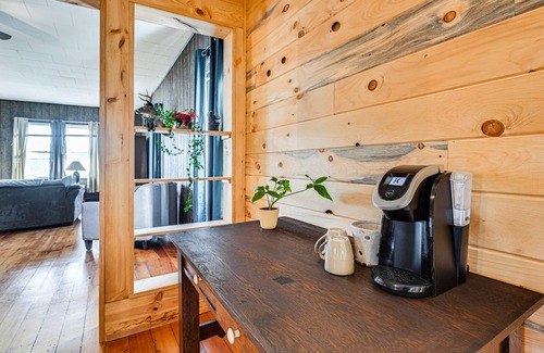 Lyndon Station Apartamento | Lyndon Station Retreat ~ 9 Mi to Wisconsin Dells!