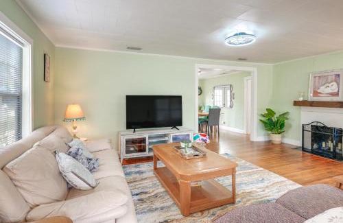 Dixieland Casa | Lynns Historic Dixieland Cottage Near Downtown