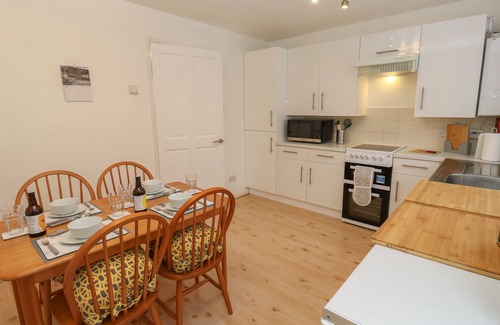 Wadsworth Casa | LYNTON HOUSE, family friendly, with a garden in Hebden Bridge