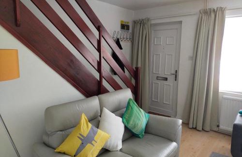 Wadsworth Casa | Lynton House