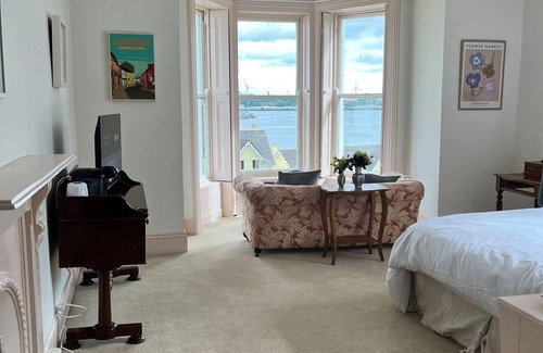Cobh Casa | Lynwood house