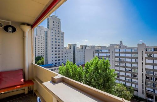 Republique - Tolstoi Apartamento | Lyon Premium - Happy 70's