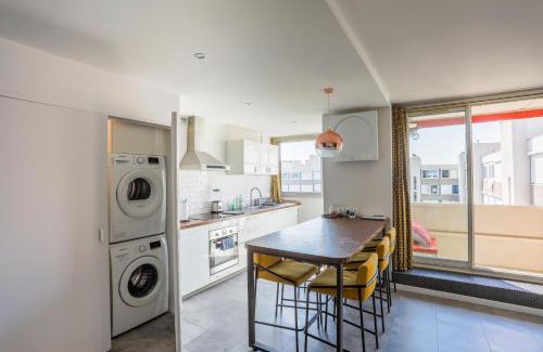 Republique - Tolstoi Apartamento | Lyon Premium - Happy 70's