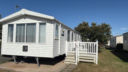 Rhyl Cabina | Lyons Robin Hood - 3 Bedroom Static Caravan