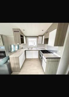 Rhyl Cabina | Lyons Robin Hood - 3 Bedroom Static Caravan