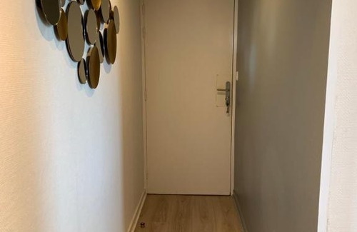 Magny-le-Hongre Apartamento | LYS - 7 Min des parcs Walt Disney- Parfait pour les familles- Arrivée Autonome - Parking & Wifi Gratuit