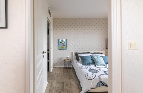 Magny-le-Hongre Apartamento | LYS - 7 Min des parcs Walt Disney- Parfait pour les familles- Arrivée Autonome - Parking & Wifi Gratuit