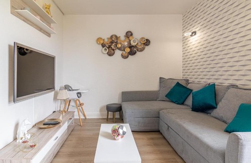 Magny-le-Hongre Apartamento | LYS - 7 Min des parcs Walt Disney- Parfait pour les familles- Arrivée Autonome - Parking & Wifi Gratuit