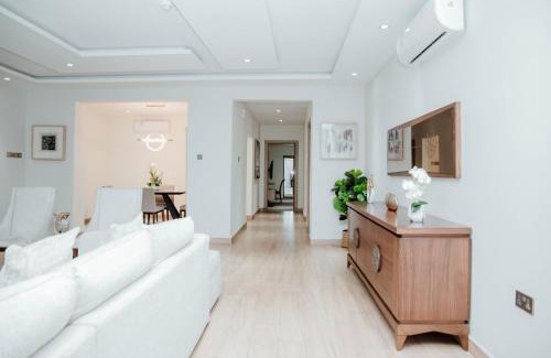 Osu Apartamento | Lysaro Luxury Apartment, Osu