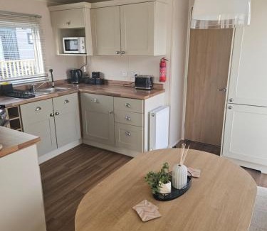 Wesham Complejo | Lytham Luxe 6 Birth Caravan