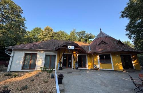 Szombathely Cama Y Desayuno | Május 1 Vendégház - Szombathely