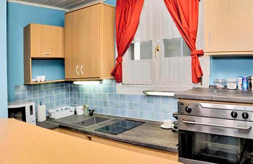 Szekszard Apartamento | Málnás Macska Apartman