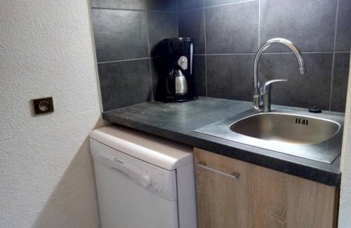 Meribel-Mottaret Apartamento | Méribel: Appartement 3 pièces avec mezzanine, balcon, accès direct aux pistes - FR-1-355-186