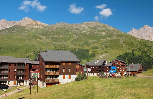 Meribel-Mottaret Apartamento | Méribel Mottaret | Sleeps 3 | Sky-High Retreat