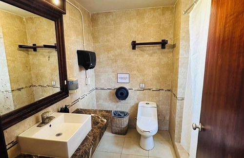 Zona Hotelera Hotel | Mía Tulum Beachfront Resort - Ocean View Suites and Beach Club