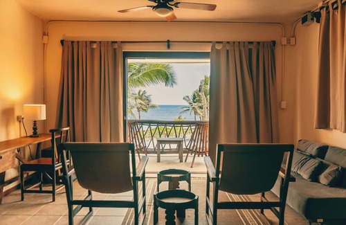 Zona Hotelera Hotel | Mía Tulum Beachfront Resort - Ocean View Suites and Beach Club