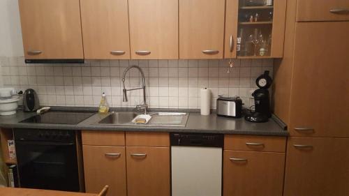 Lage Apartamento | Möbliertes 2 Zimmer Apartment mit Wifi