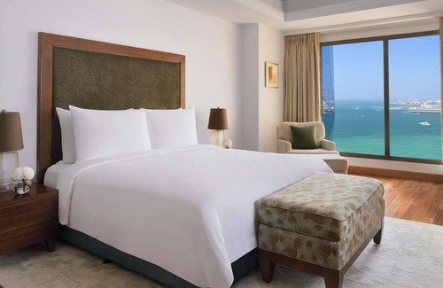 Dubai Marina Hotel | Mövenpick Hotel Jumeirah Beach