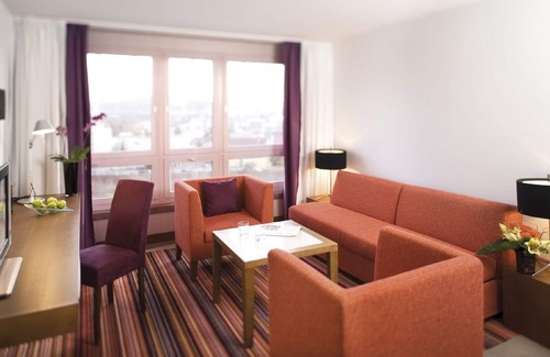 Glattbrugg Hotel | Mövenpick Hotel Zuerich-Airport