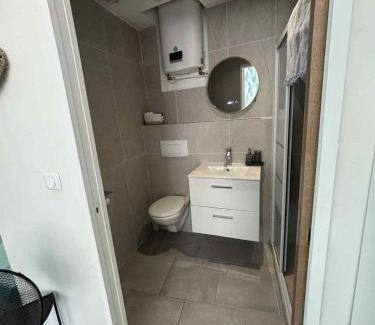 12th Arrondissement Apartamento | M 10 maison avec spa et jardin proche de la mer