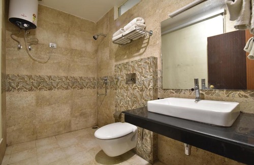 Dharamshala Hotel | M Hotel And Restaurant