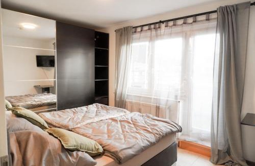 Dortmund City Centre Apartamento | M House Do City Privatzimmer mit Balkon & Self Check-in