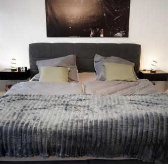 Dortmund City Centre Apartamento | M House Do Modernes Privatzimmer mit Balkon & Self Check-in