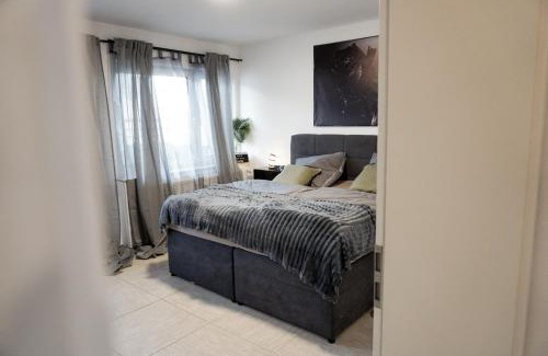 Dortmund City Centre Apartamento | M House Do Modernes Privatzimmer mit Balkon & Self Check-in