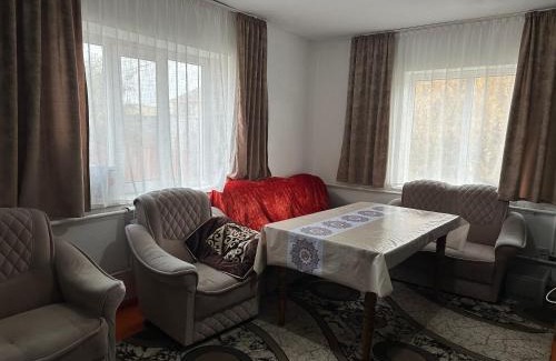Karakol Casa | M-otel