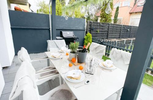 Sudstadt Apartamento | M-Style 01 Apartment mit Terrasse und Gasgrill, 24h Self-Check-In, Free Parking, Netflix