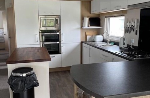Camber Cabina | M672 - 6 Berth Luxury Lodge with veranda