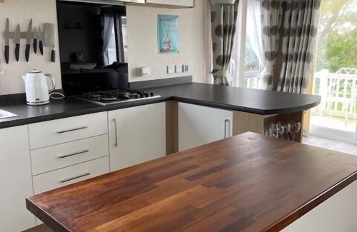Camber Cabina | M672 - 6 Berth Luxury Lodge with veranda