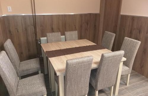 Letenye Cama Y Desayuno | M7 Galéria Panzió