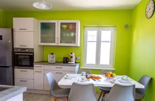 Griesheim-pres-Molsheim Casa | MA ROSE DES LUMIERES maison indépendante 6 personnes avec grande cour