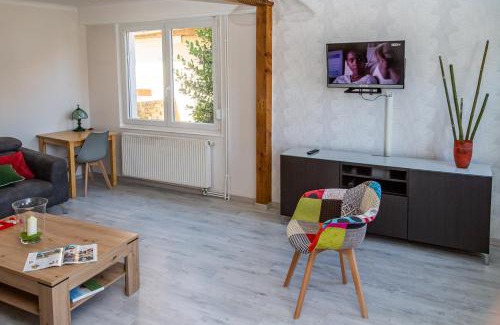 Griesheim-pres-Molsheim Casa | MA ROSE DES LUMIERES maison indépendante 6 personnes avec grande cour