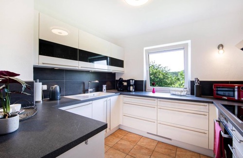 Gemunden Apartamento | MaarChalet vacation apartment - 4-bed vacation apartment shower/WC, infrared cabin