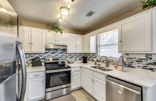 Mabelvale Casa | Mabelvale Home w/ Grill: 12 Mi to Little Rock!