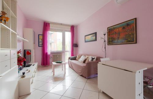 Bullona Apartamento | Mac Mahon - Colorful Apartment with balcony!